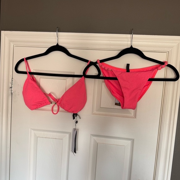 VIX - FIRENZE CAPRI CLOQUÉ TRIANGLE BIKINI TOP & FIRENZE BEADS BOTTOMS IN CORAL - Picture 12 of 12